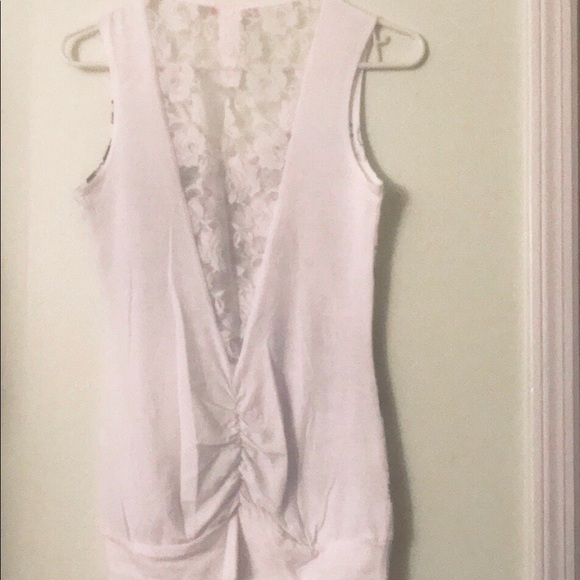 🖤White tank with black detail🤍Lace back🖤 - Picture 5 of 6